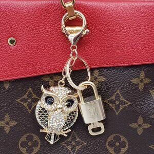 Authentic Louis Vuitton Lock & Key with unbranded Owl Bagcharm, Keycharm